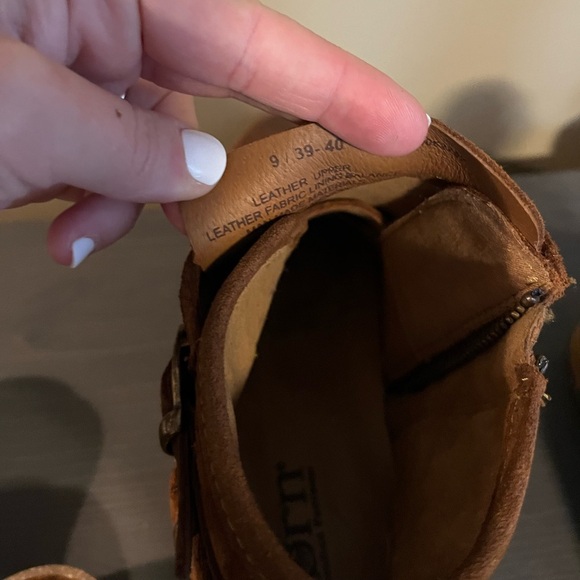 Born Moraga Suede Bootie NWOB - Picture 11 of 11